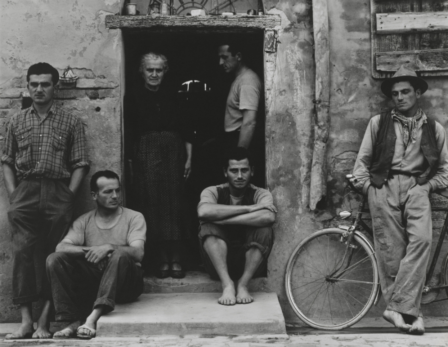 The_Family_Luzzara_The_Lusettis_1953_by_Paul_Strand__Paul_Strand_Archive_Aperture_Foundation