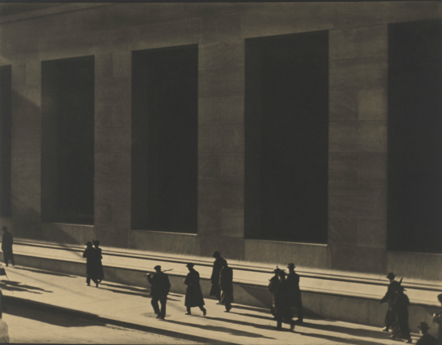 Wall_Street_New_York_1915_by_Paul_Strand__Paul_Strand_Archive_Aperture_Foundation