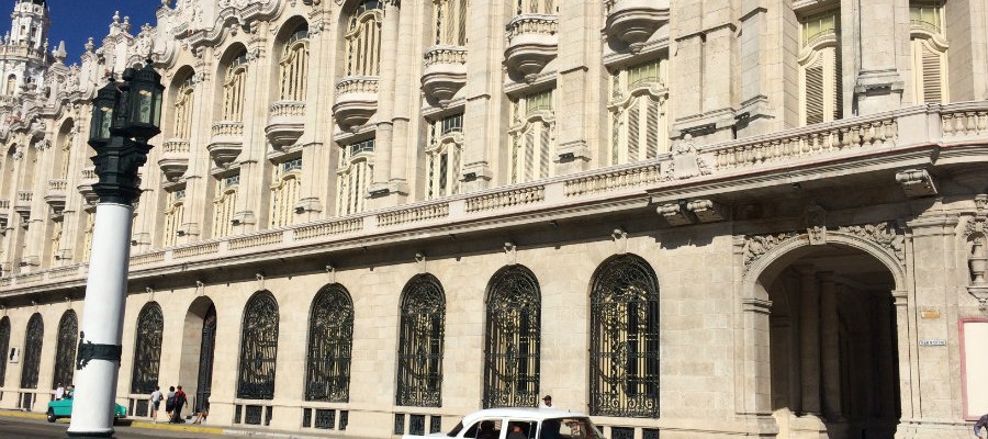 Havana retro car