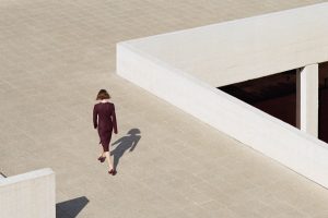 COS AW17 Campaign Women 1