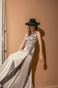 Raquette The COSMIC SILVER gown_