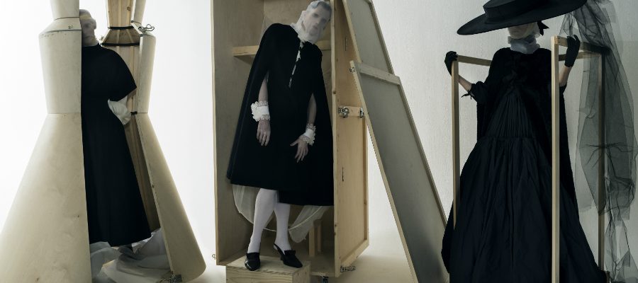 Tim Walker 'Karen Elson, Sgaire Wood & James Crewe', London, 2018 (c) Tim Walker Studio